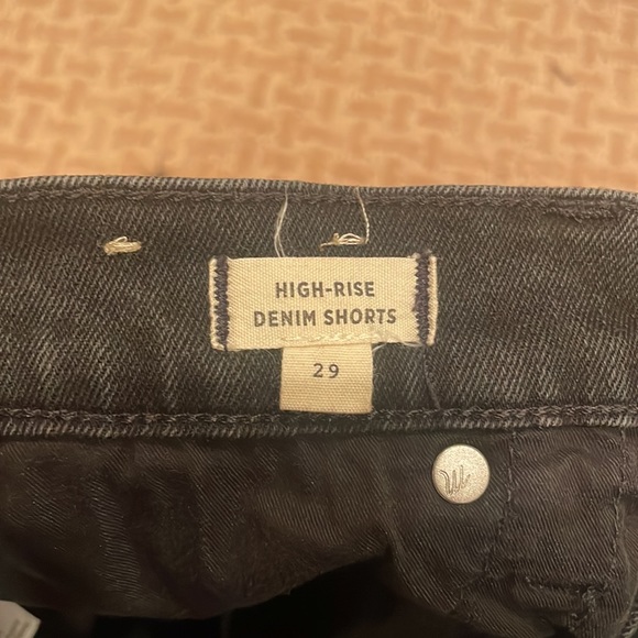 Madewell High-Rise Denim Shorts - Picture 4 of 4